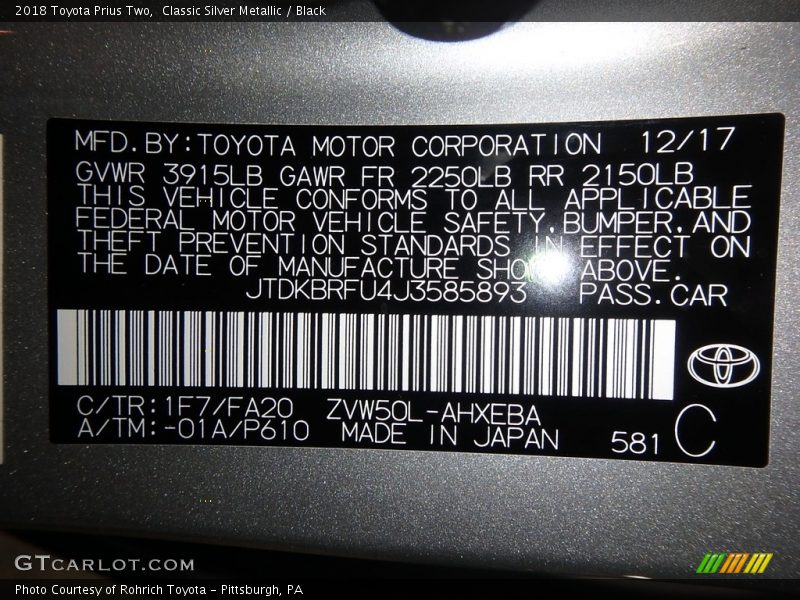 Classic Silver Metallic / Black 2018 Toyota Prius Two