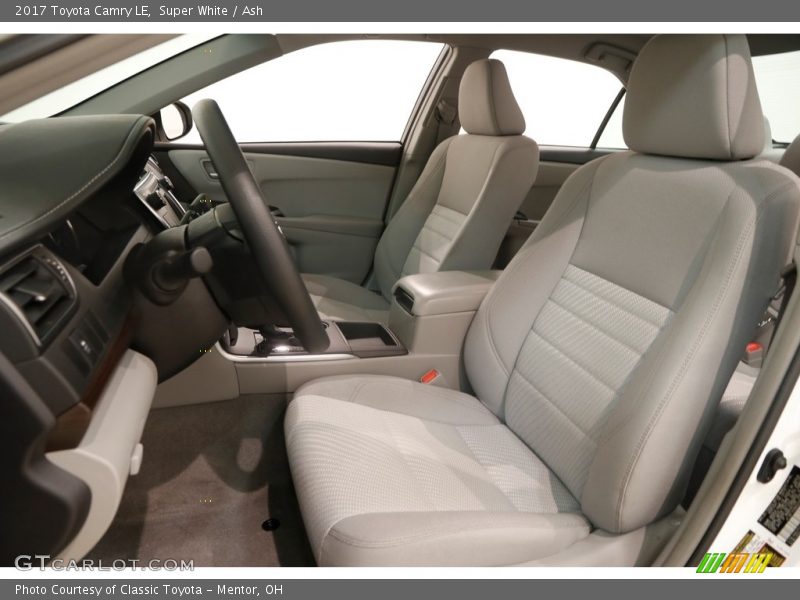 Super White / Ash 2017 Toyota Camry LE