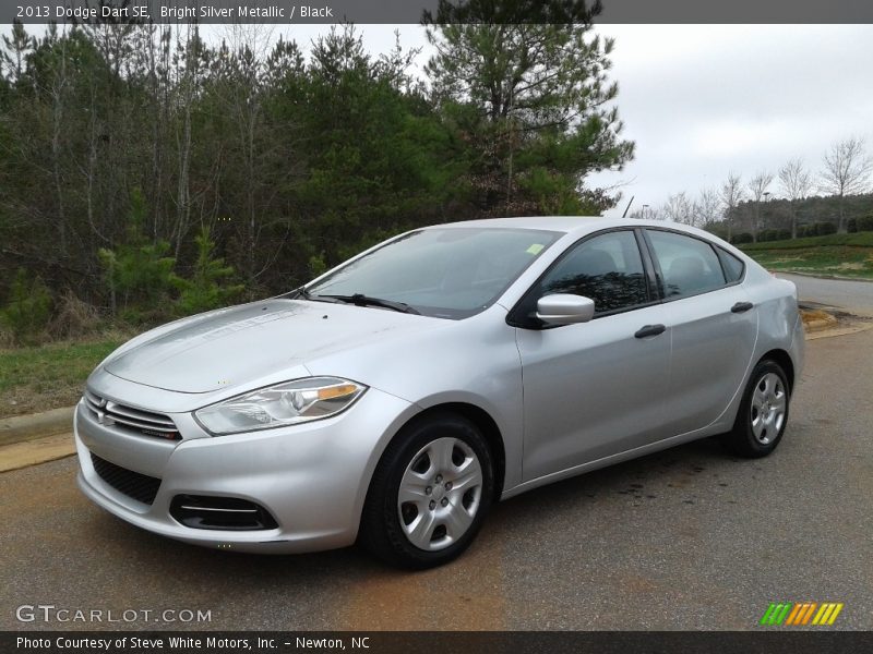 Bright Silver Metallic / Black 2013 Dodge Dart SE