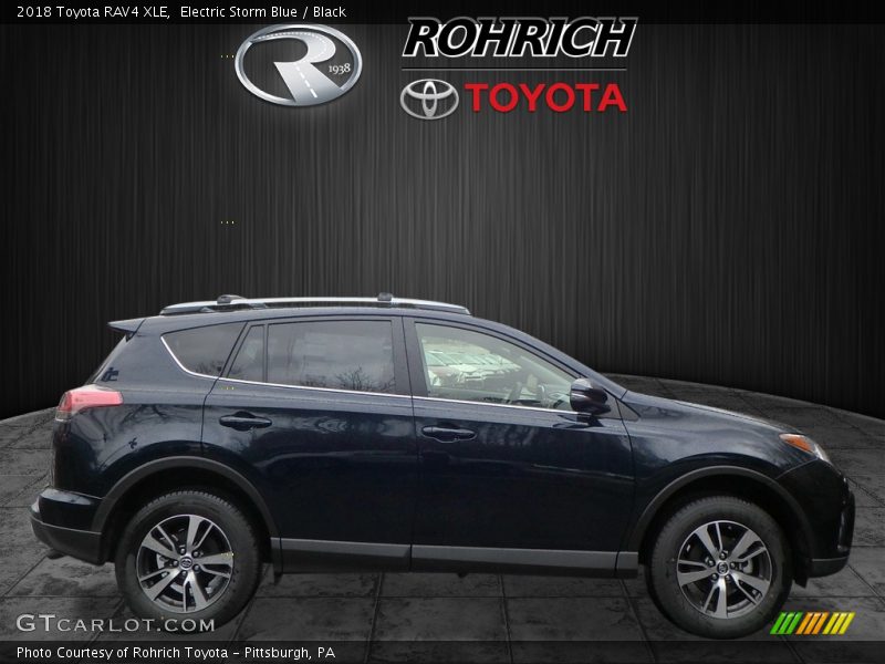 Electric Storm Blue / Black 2018 Toyota RAV4 XLE