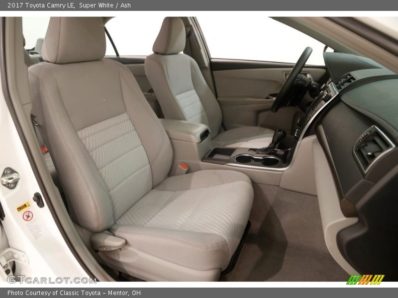 Super White / Ash 2017 Toyota Camry LE