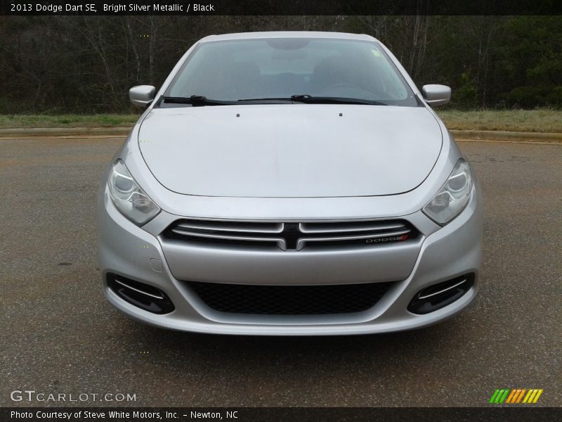 Bright Silver Metallic / Black 2013 Dodge Dart SE