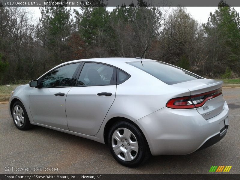 Bright Silver Metallic / Black 2013 Dodge Dart SE