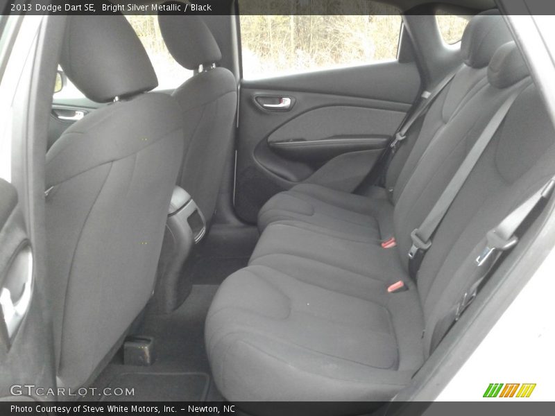 Bright Silver Metallic / Black 2013 Dodge Dart SE