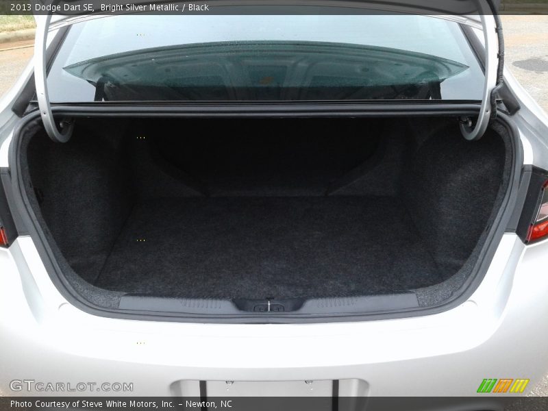 Bright Silver Metallic / Black 2013 Dodge Dart SE