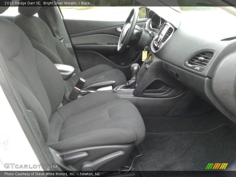 Bright Silver Metallic / Black 2013 Dodge Dart SE