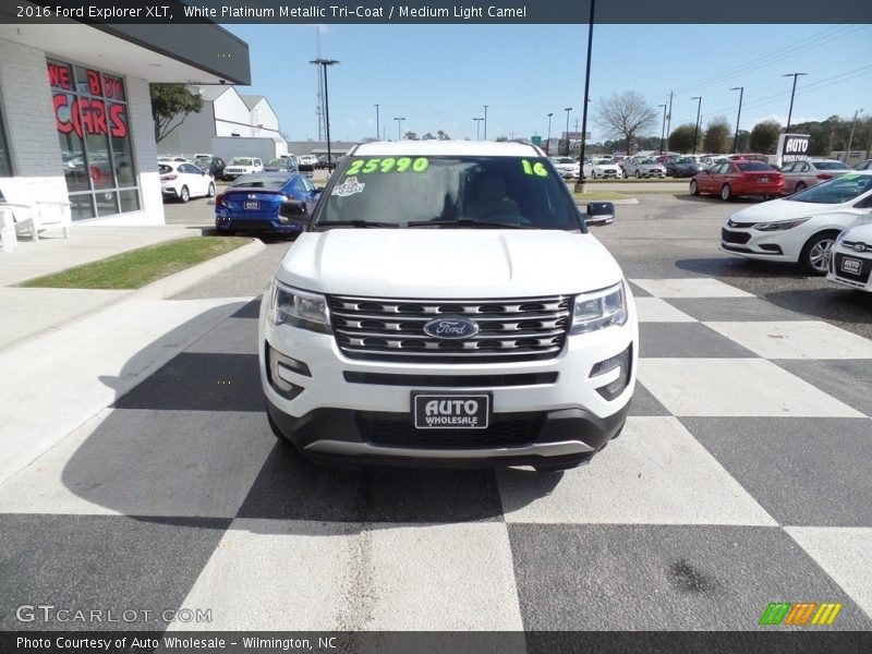 White Platinum Metallic Tri-Coat / Medium Light Camel 2016 Ford Explorer XLT