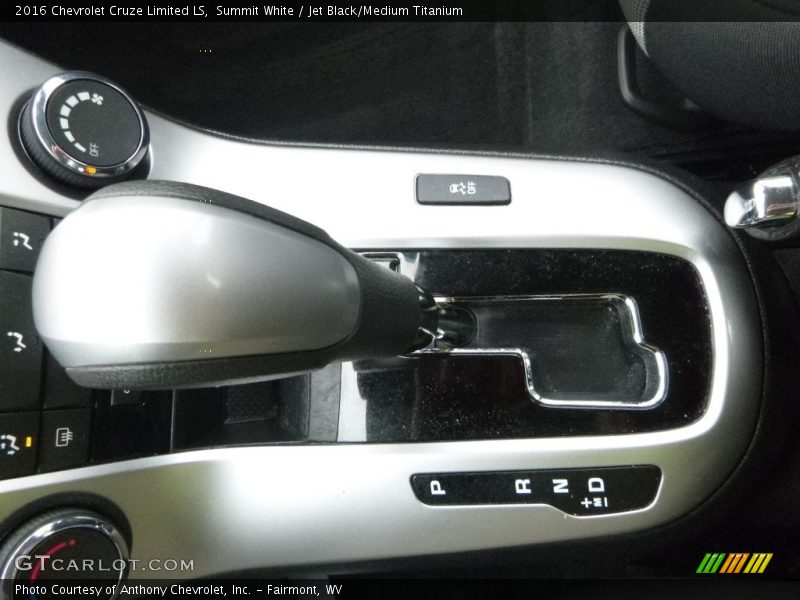 Summit White / Jet Black/Medium Titanium 2016 Chevrolet Cruze Limited LS