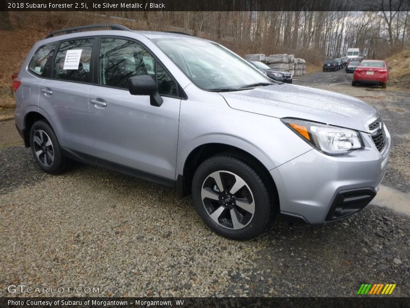 Ice Silver Metallic / Black 2018 Subaru Forester 2.5i