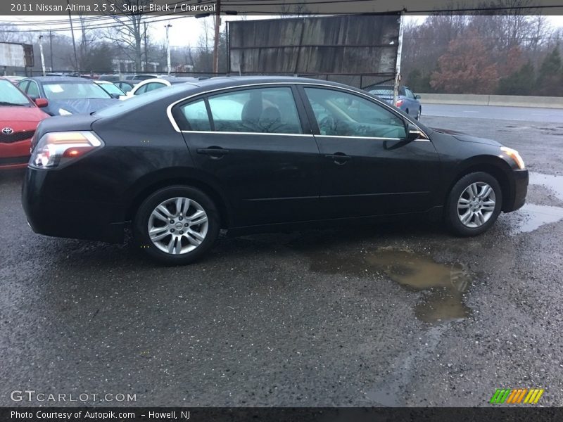 Super Black / Charcoal 2011 Nissan Altima 2.5 S