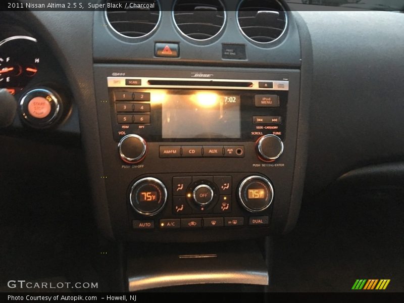 Super Black / Charcoal 2011 Nissan Altima 2.5 S