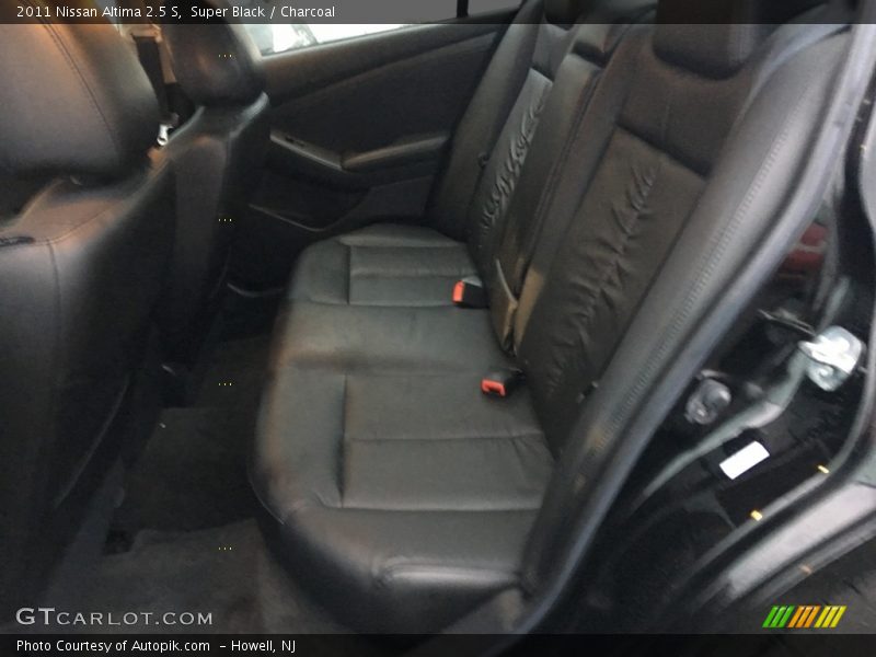 Super Black / Charcoal 2011 Nissan Altima 2.5 S