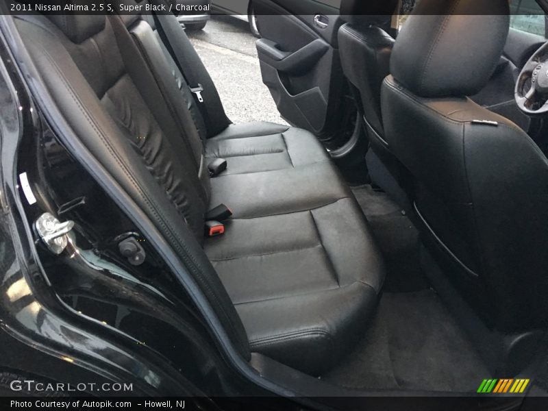 Super Black / Charcoal 2011 Nissan Altima 2.5 S
