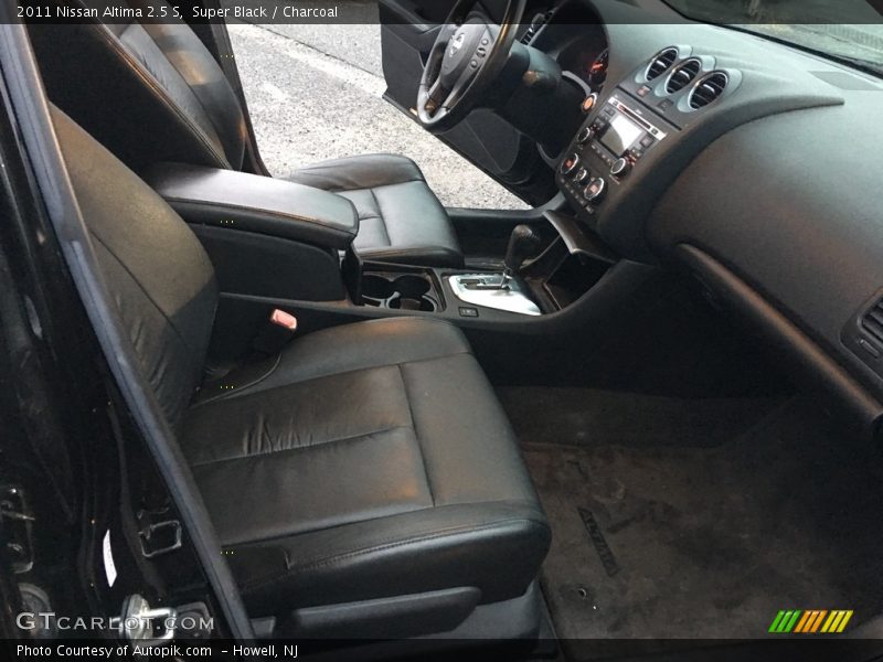 Super Black / Charcoal 2011 Nissan Altima 2.5 S