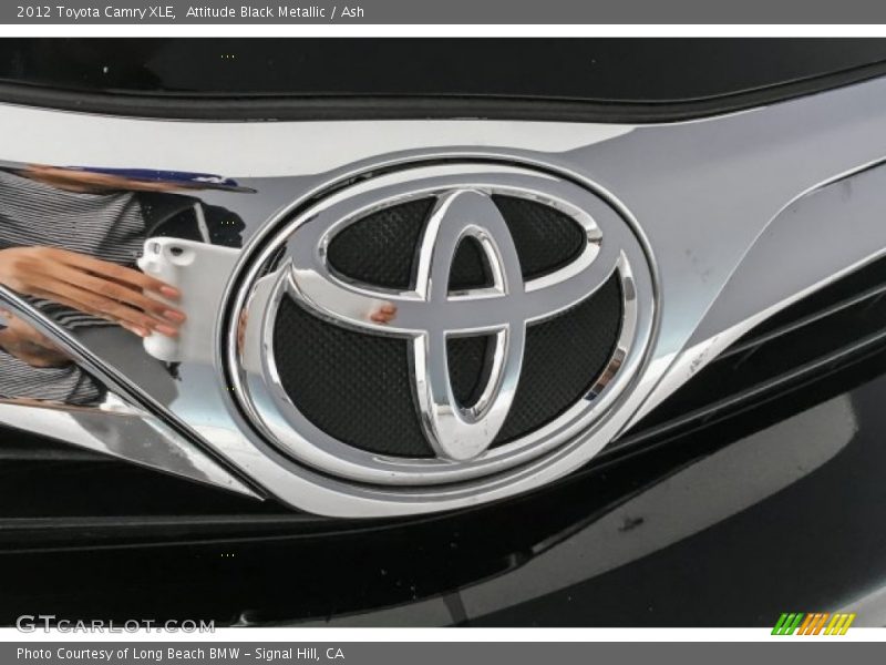 Attitude Black Metallic / Ash 2012 Toyota Camry XLE