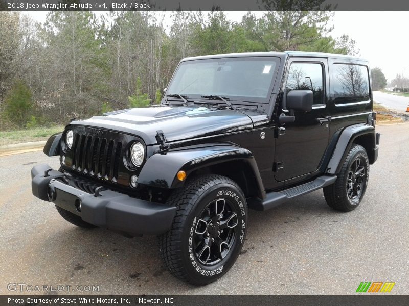 Front 3/4 View of 2018 Wrangler Altitude 4x4