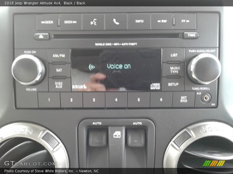 Controls of 2018 Wrangler Altitude 4x4