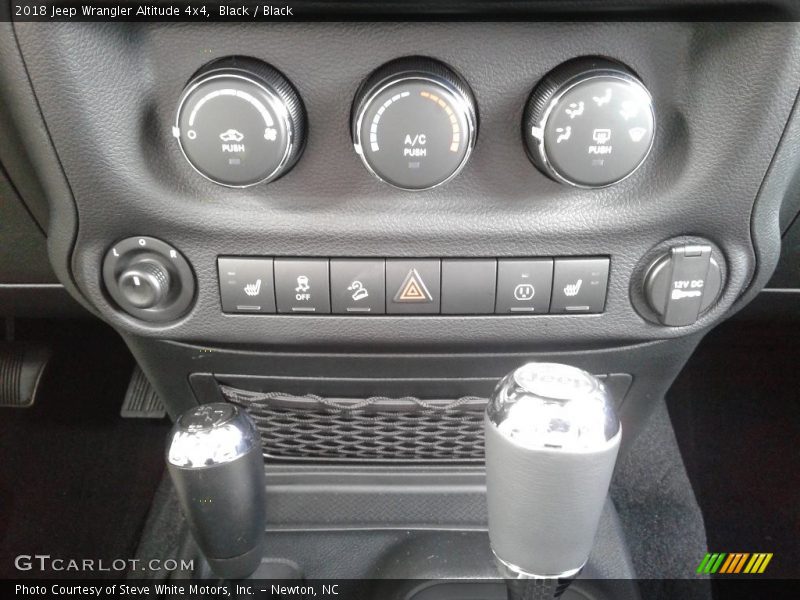 Controls of 2018 Wrangler Altitude 4x4