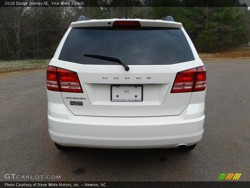 Vice White / Black 2018 Dodge Journey SE