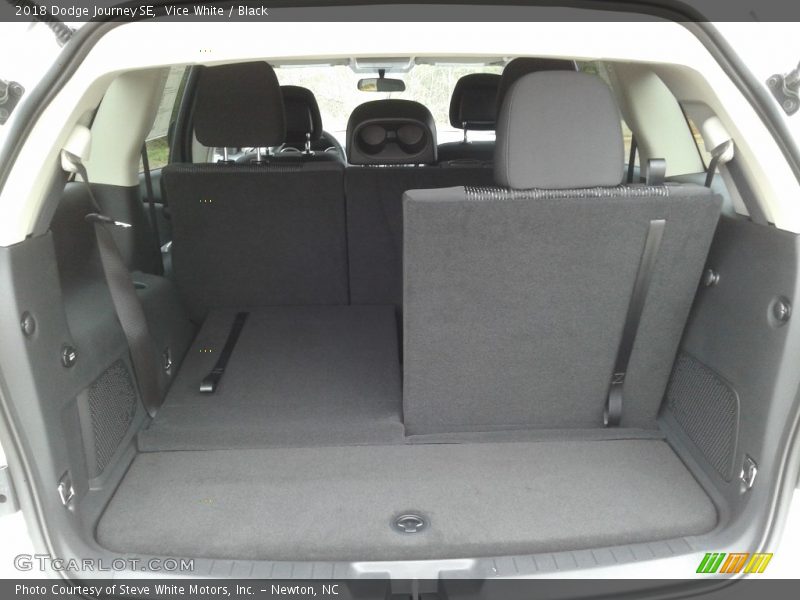 Vice White / Black 2018 Dodge Journey SE
