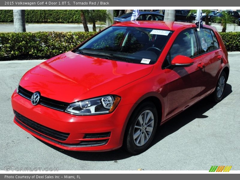 Tornado Red / Black 2015 Volkswagen Golf 4 Door 1.8T S