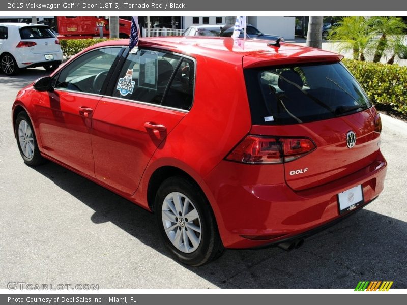 Tornado Red / Black 2015 Volkswagen Golf 4 Door 1.8T S