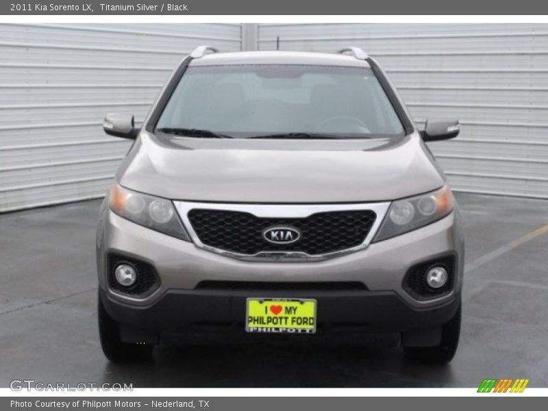 Titanium Silver / Black 2011 Kia Sorento LX