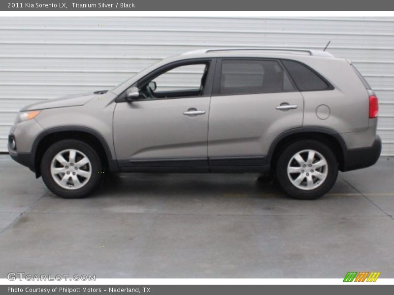 Titanium Silver / Black 2011 Kia Sorento LX