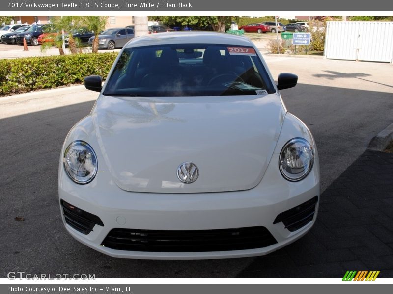 Pure White / Titan Black 2017 Volkswagen Beetle 1.8T S Coupe