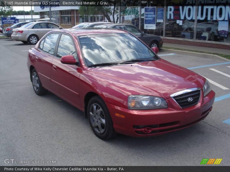 Electric Red Metallic / Gray 2005 Hyundai Elantra GLS Sedan