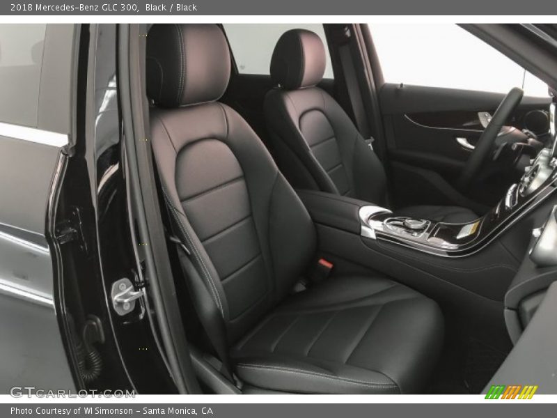 Black / Black 2018 Mercedes-Benz GLC 300
