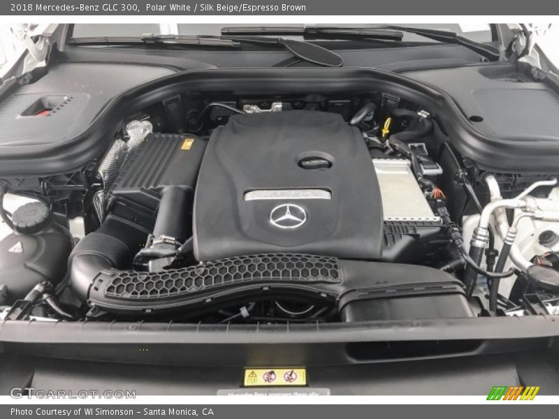 Polar White / Silk Beige/Espresso Brown 2018 Mercedes-Benz GLC 300