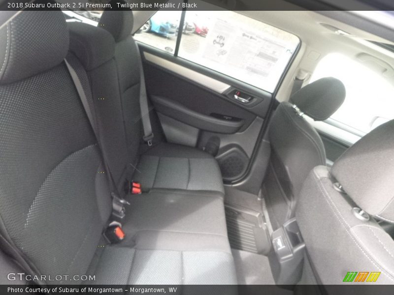 Twilight Blue Metallic / Black 2018 Subaru Outback 2.5i Premium