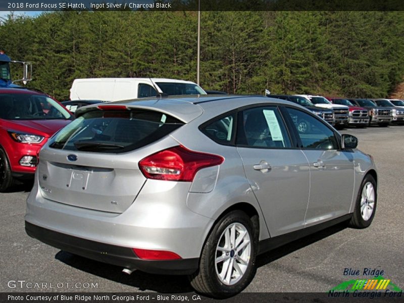 Ingot Silver / Charcoal Black 2018 Ford Focus SE Hatch