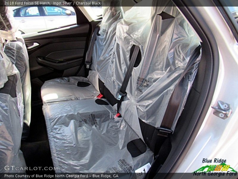 Ingot Silver / Charcoal Black 2018 Ford Focus SE Hatch