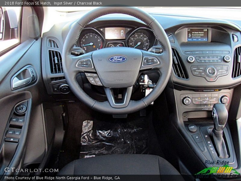 Ingot Silver / Charcoal Black 2018 Ford Focus SE Hatch