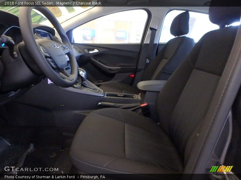 Magnetic / Charcoal Black 2018 Ford Focus SEL Sedan
