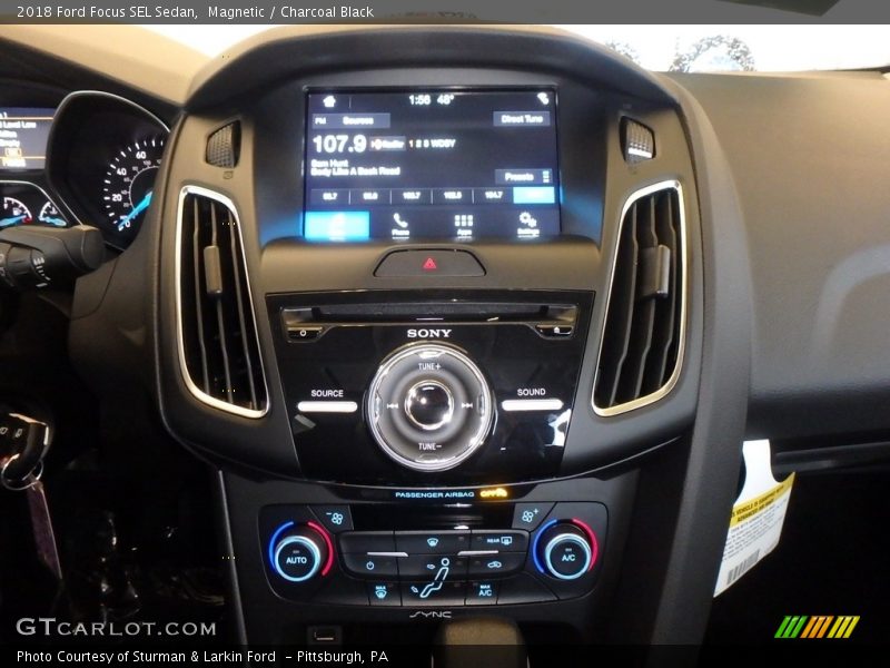 Magnetic / Charcoal Black 2018 Ford Focus SEL Sedan
