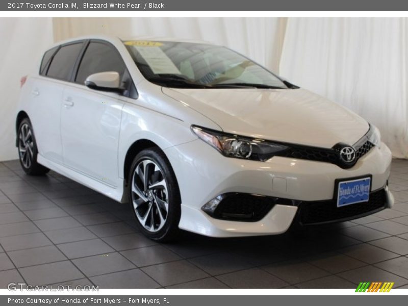 Blizzard White Pearl / Black 2017 Toyota Corolla iM