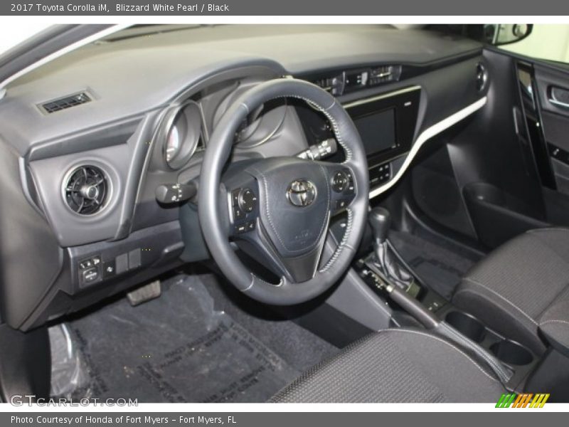 Blizzard White Pearl / Black 2017 Toyota Corolla iM