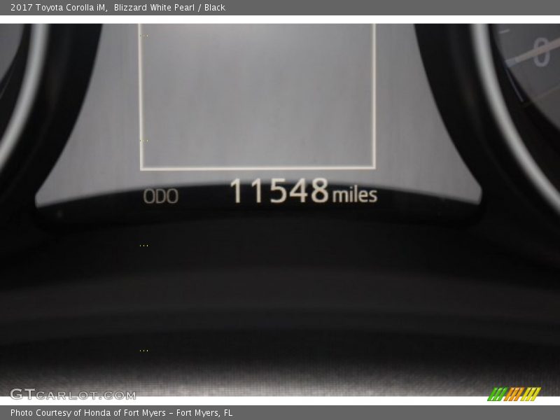 Blizzard White Pearl / Black 2017 Toyota Corolla iM