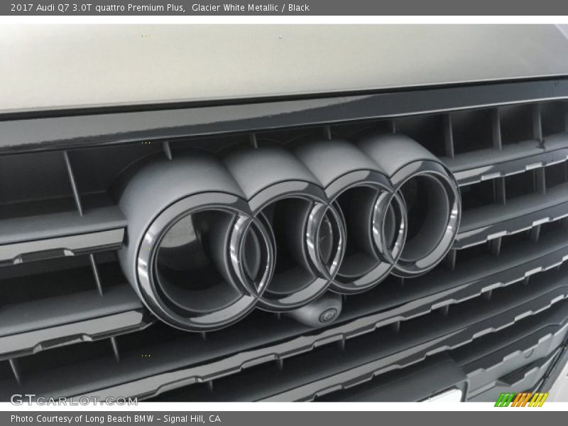 Glacier White Metallic / Black 2017 Audi Q7 3.0T quattro Premium Plus