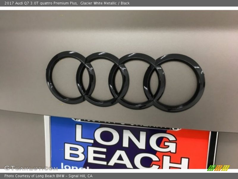 Glacier White Metallic / Black 2017 Audi Q7 3.0T quattro Premium Plus