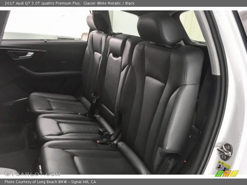 Glacier White Metallic / Black 2017 Audi Q7 3.0T quattro Premium Plus