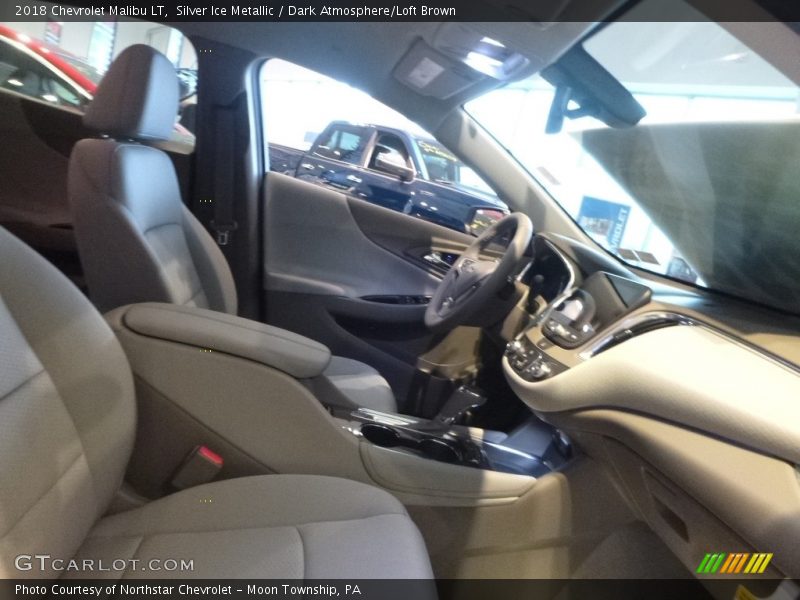 Silver Ice Metallic / Dark Atmosphere/Loft Brown 2018 Chevrolet Malibu LT