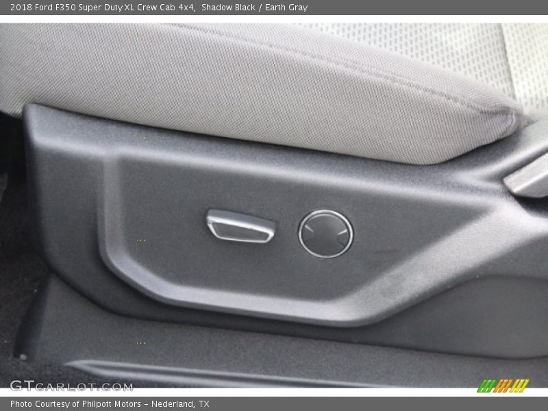 Shadow Black / Earth Gray 2018 Ford F350 Super Duty XL Crew Cab 4x4