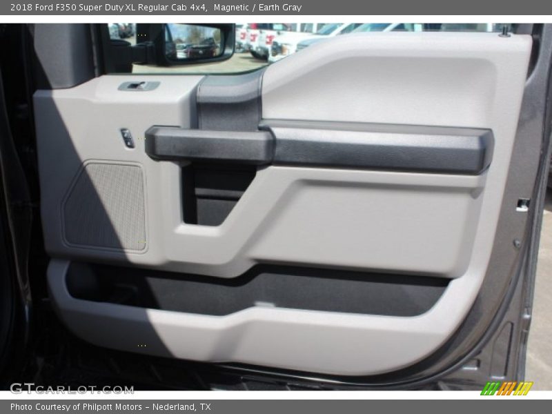 Magnetic / Earth Gray 2018 Ford F350 Super Duty XL Regular Cab 4x4