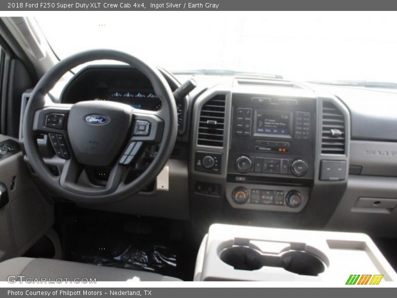 Ingot Silver / Earth Gray 2018 Ford F250 Super Duty XLT Crew Cab 4x4