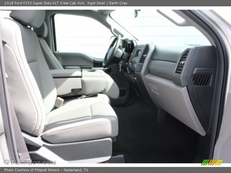 Ingot Silver / Earth Gray 2018 Ford F250 Super Duty XLT Crew Cab 4x4