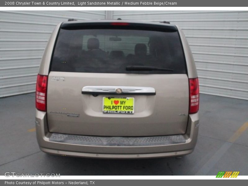 Light Sandstone Metallic / Medium Pebble Beige/Cream 2008 Chrysler Town & Country Limited